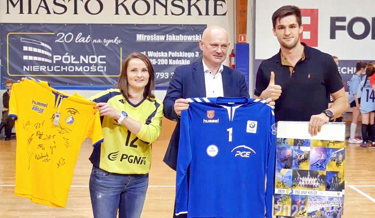 Mateusz Kornecki na turnieju charytatywnym I LO w Końskich [zdjęcia]