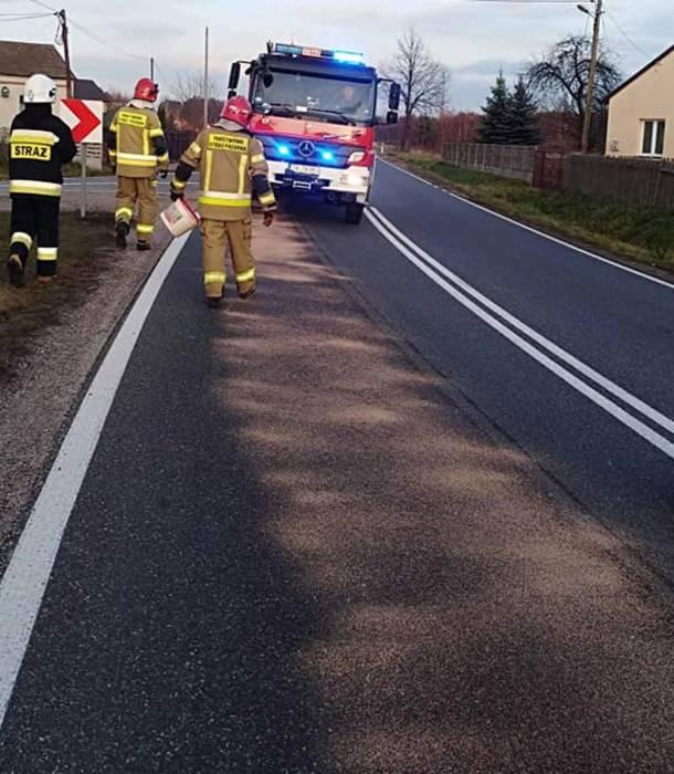 Plama oleju miała trzy kilometry długości