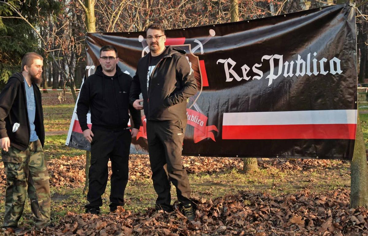 Przy murze w koneckim parku poszukują zamordowanych przez UB