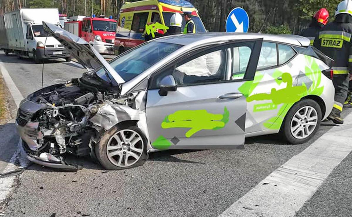 Czarny piątek na koneckich drogach. Sześć aut rozbitych w kolizjach!