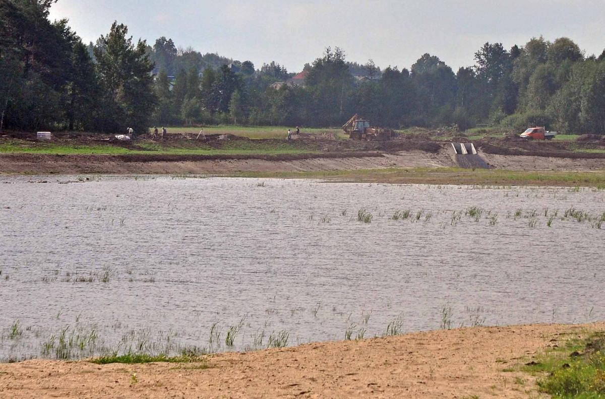 Retencyjne i rekreacyjne 23. hektarowe lustro wody