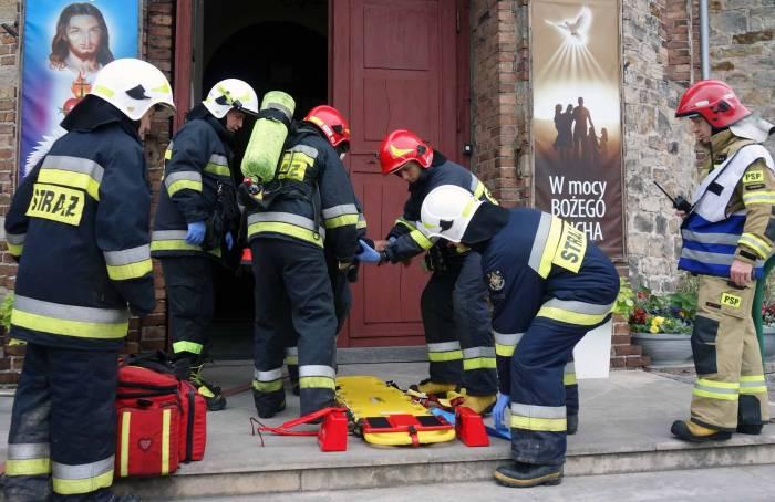 Co strażacy robili w fałkowskim kościele? [zdjęcia]
