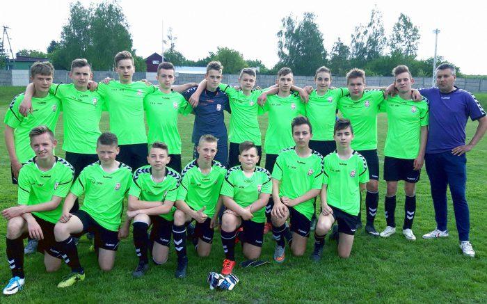 Drużyna juniorów młodszych KS Smyków liderem