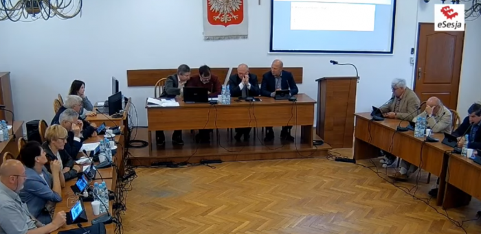 Radni będą zarabiać więcej. Podczas nadzwyczajnej sesji podnieśli sobie diety [aktualizacja]