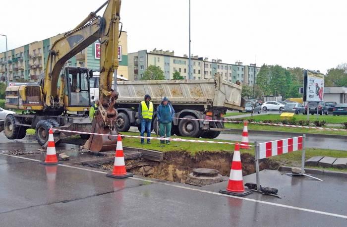 Znowu zapadają się odcinki ulicy Wojska Polskiego