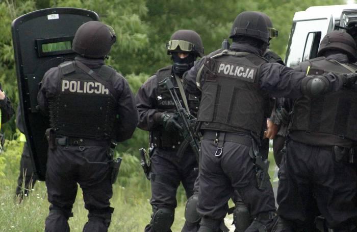 Już trzeci dzień internetowi terroryści straszą maturzystów bombami. Znów alarmy w szkołach!