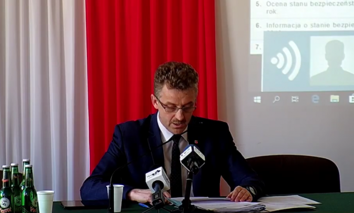 Trwa sesja pełniącego funkcję Rady Powiatu! [transmisja na żywo]