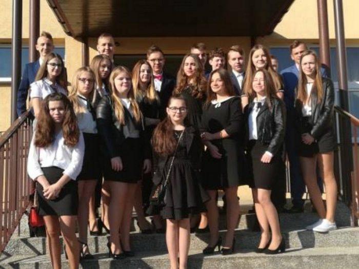 Ósmoklasiści już po pierwszym egzaminie. Które szkoły nadal strajkują?