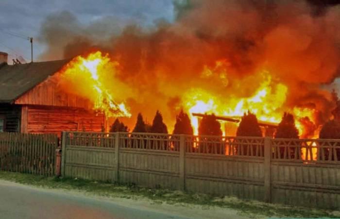Pożar o poranku. Dramat starszego mężczyzny.