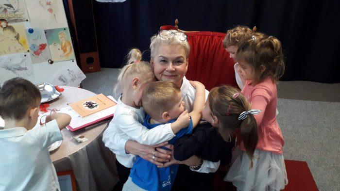 Międzynarodowy Dzień Poezji. Janina Malicka gościła u przedszkolaków [zdjęcia]