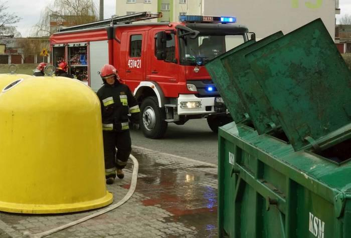 Płonął śmietnik na koneckim osiedlu