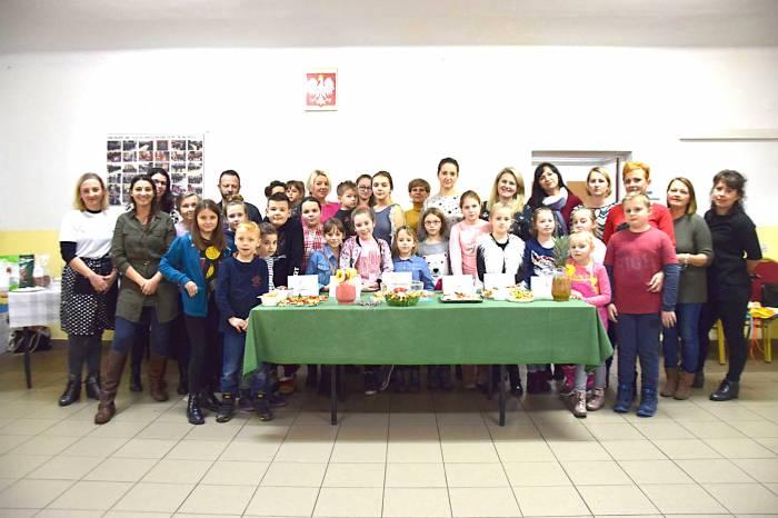 Wspólnie ćwiczyli i kucharzyli. Na zdrowie!