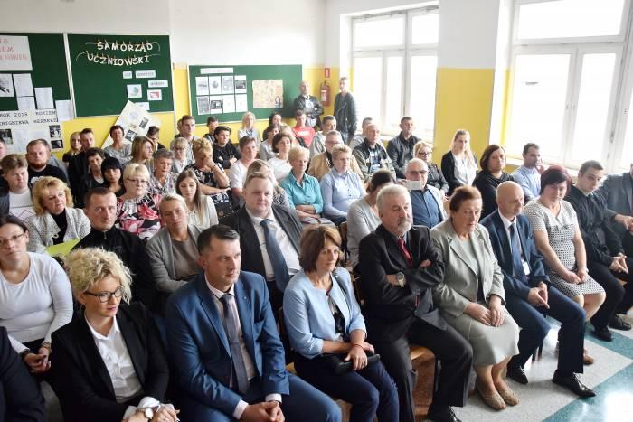 Pierwsza szkoła średnia już działa