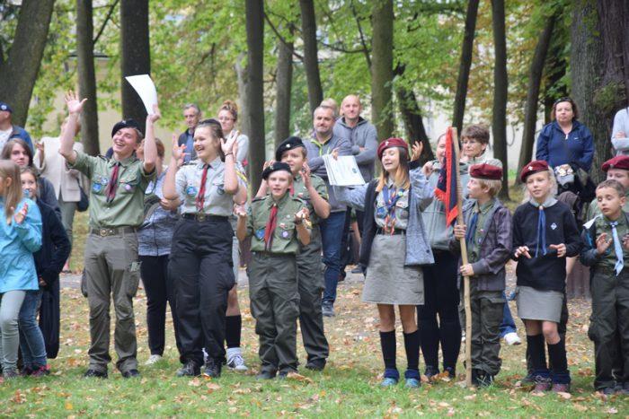 Finał LIX Harcerskiego Rajdu Szlakami Walk Partyzanckich! Ponad 120 druhów w koneckim parku (zdjęcia)