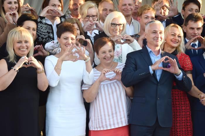 Do wyborów z...sercami na dłoniach