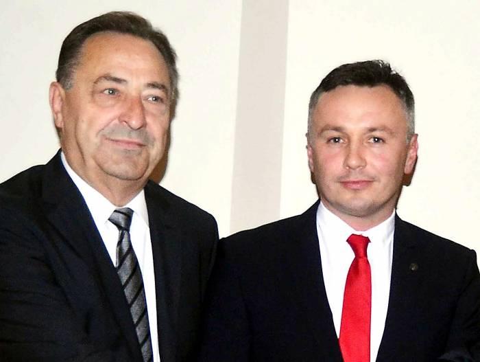 Lewica odsłania karty