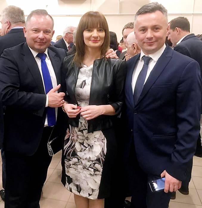 Łukomska idzie na walkę o Radę Powiatu. Tworzy Zjednoczną Prawicę