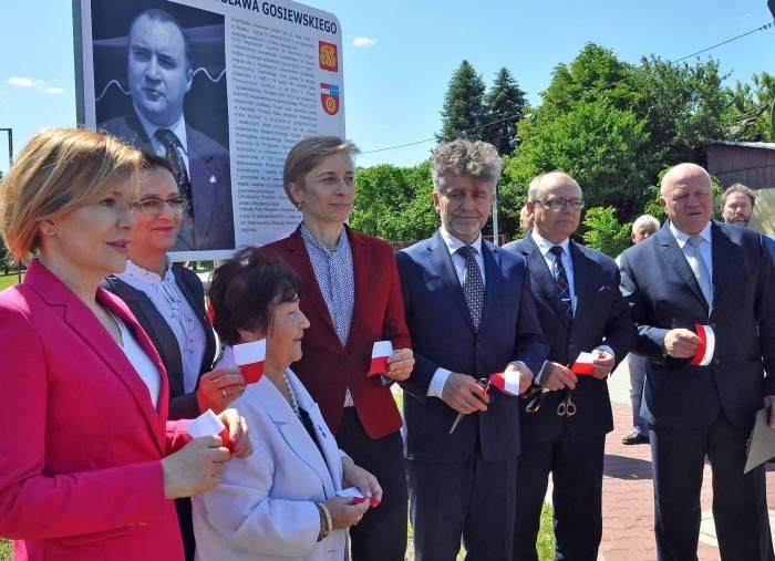 Rondo w Końskich już z imieniem Przemysława Gosiewskiego (zdjęcia)