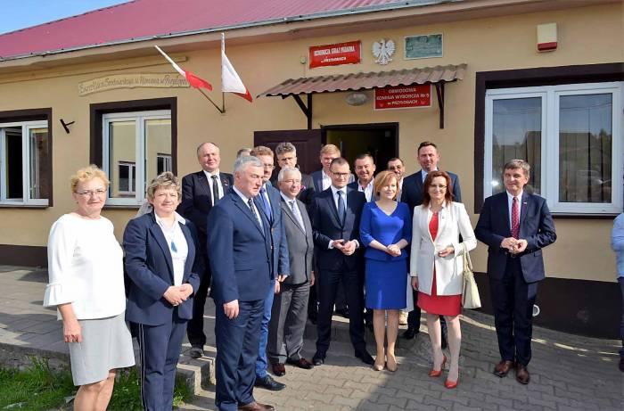Wiceminister Szefernaker odpowiadał na pytania