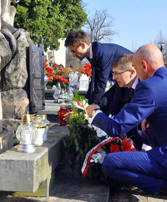 Pamiętają o ofiarach Smoleńska. Będzie rondo Gosiewskiego