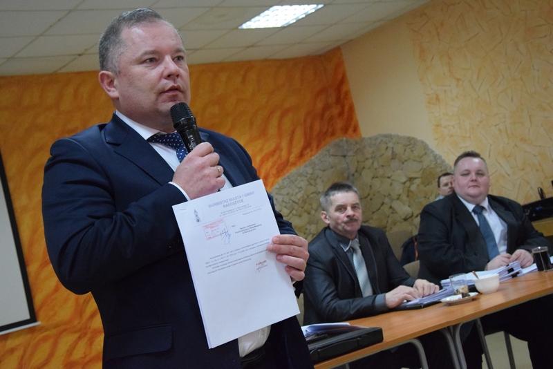 Burmistrz Radoszyc nie będzie miał obniżonej pensji. Część z niej przeznaczy na cele społeczne! (wideo, zdjęcia)