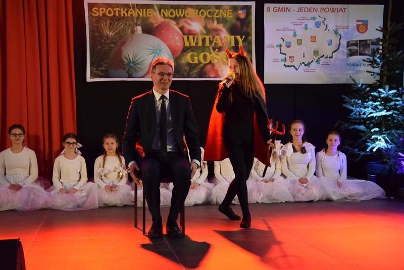 Marszałek Jarubas koronowany na króla podczas powiatowego Spotkania Noworocznego! (wideo)