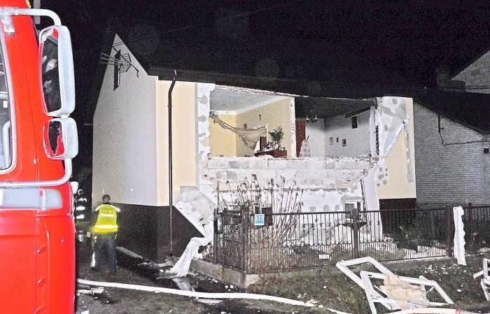 Wybuchł gaz: cztery osoby ranne, dom w ruinie