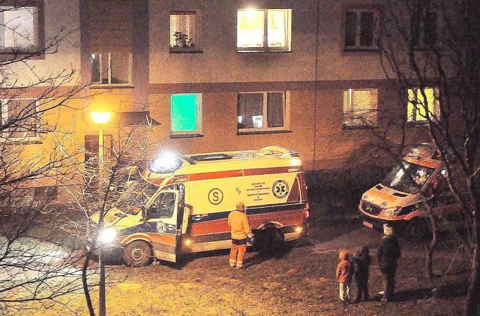 Dwoje dzieci i 10 dorosłych w szpitalu. Zaatakował tlenek węgla!