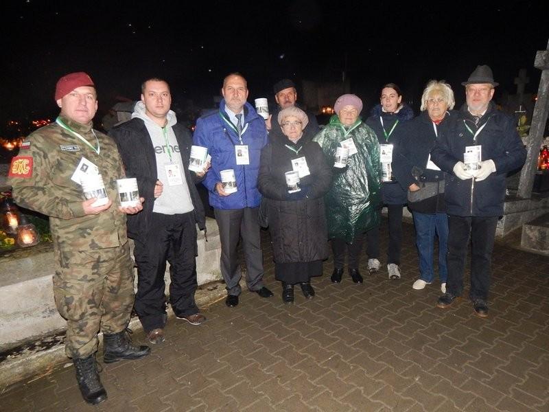 Sukces kwesty na ratowanie zabytkowych nagrobków