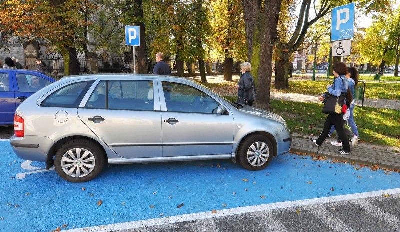 Parking tylko dla niepełnosprawnych