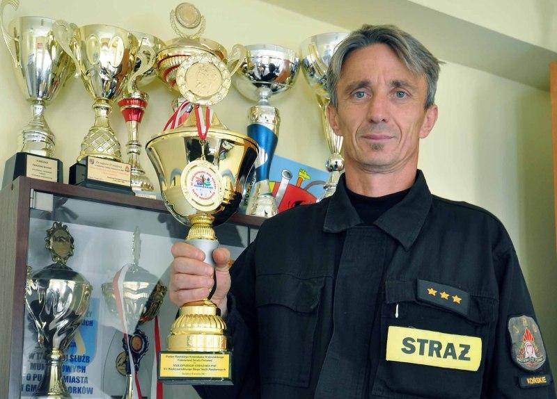Sprinter w strażackim mundurze