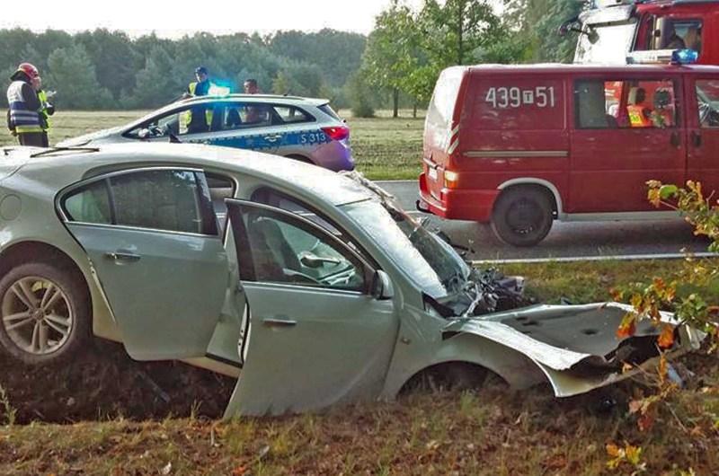 Przysnął za kierownicą ?