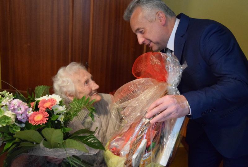 Najstarsza mieszkanka gminy wciąż lubi śpiewać!