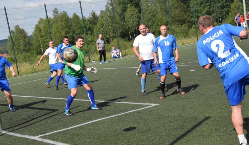 Smykowskie pomaganie ze sportowym akcentem
