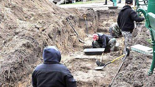 Ekshumacja w centrum Końskich zakończona