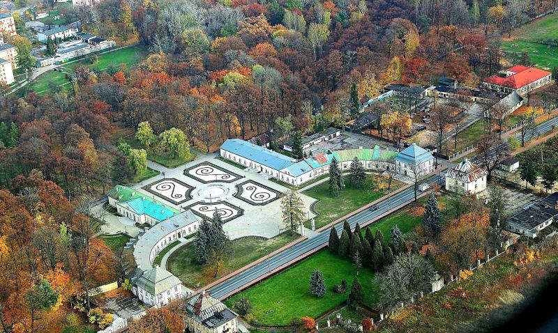 Prawie 2 miliony złotych ze starostwa dla Tarnowskich