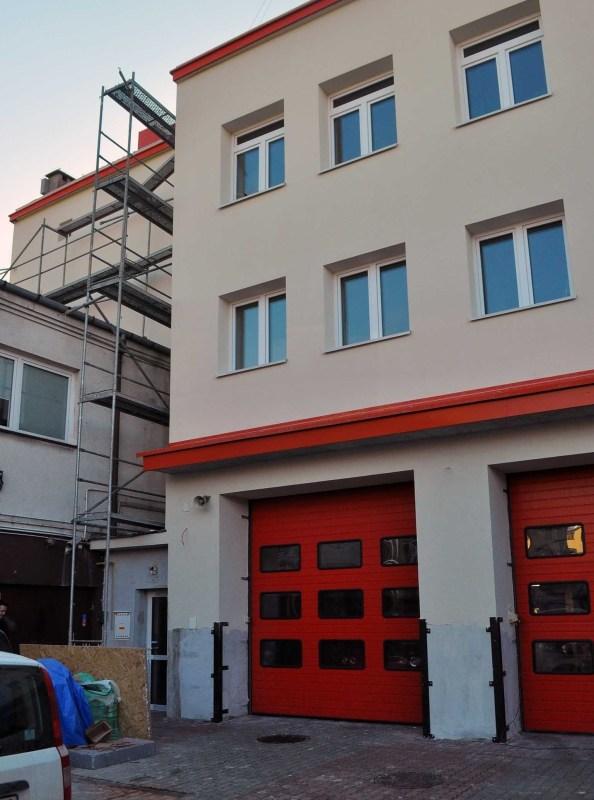 Śmierć po upadku z dachu koneckiej straży