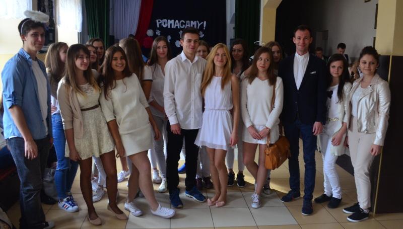 Anielska biel i dobroć w roli głównej