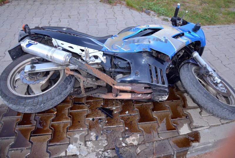 Pijany motocyklista nie złożył zakrętu