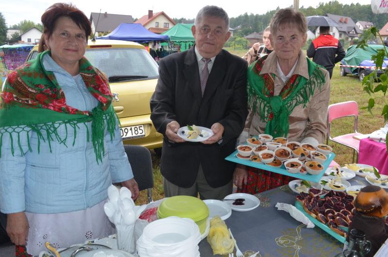 Lepili i jedli na czas pierogi z jagodami
