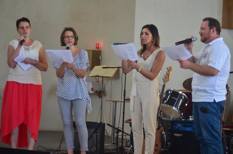 Śpiewali pieśni i piosenki maryjne