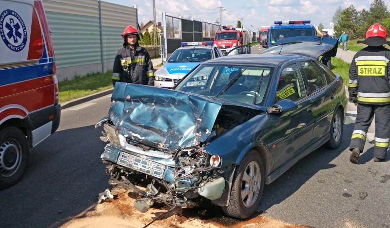 Czołowe zderzenie na prostej i równej drodze