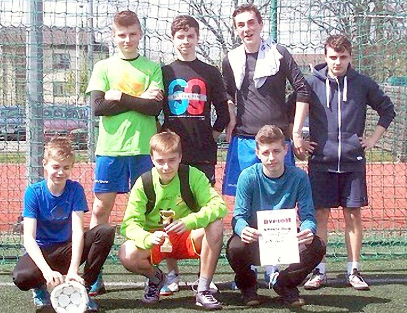 Święto pracy stało się świętem futbolu