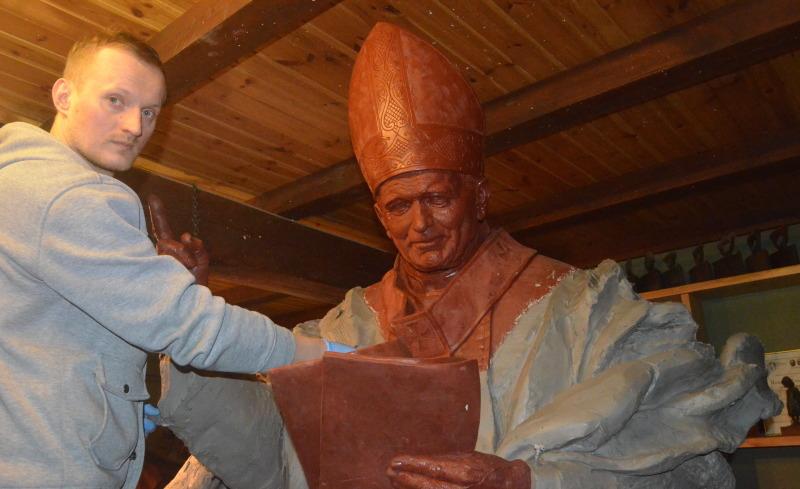 Michał Pronobis stworzył wyjątkową rzeźbę papieża