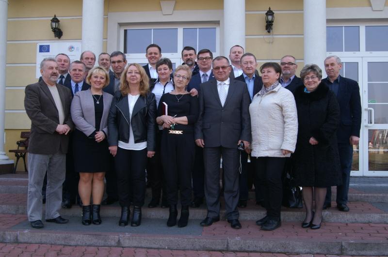 O doświadczeniach i nowych więziach