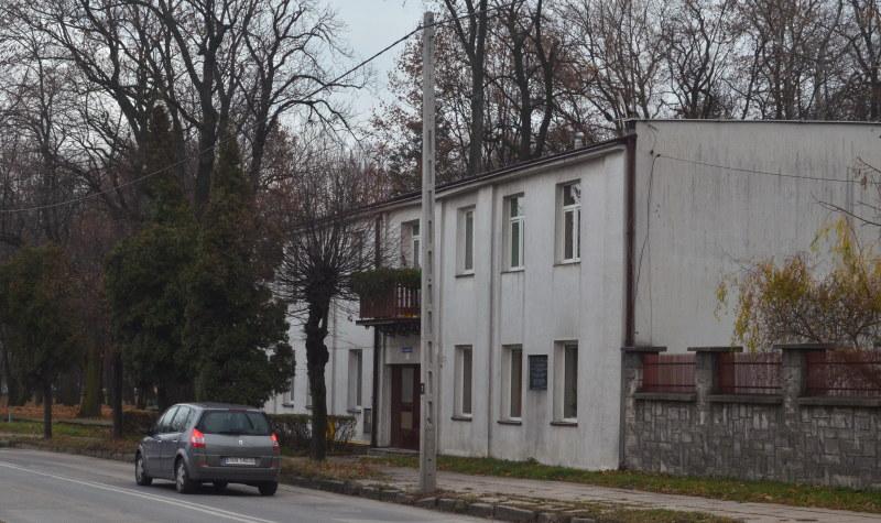 Czekają na światło od roku