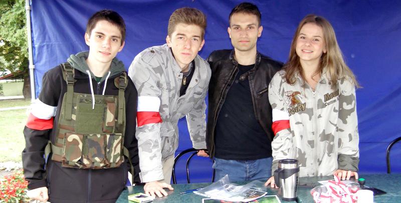 Gra Miejska w strugach deszczu