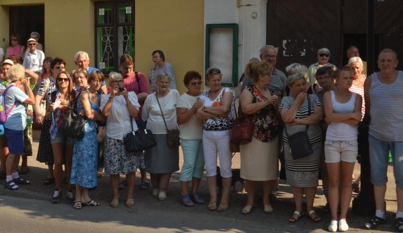 Pielgrzymują na Jasną Górę w ekstremalnym upale