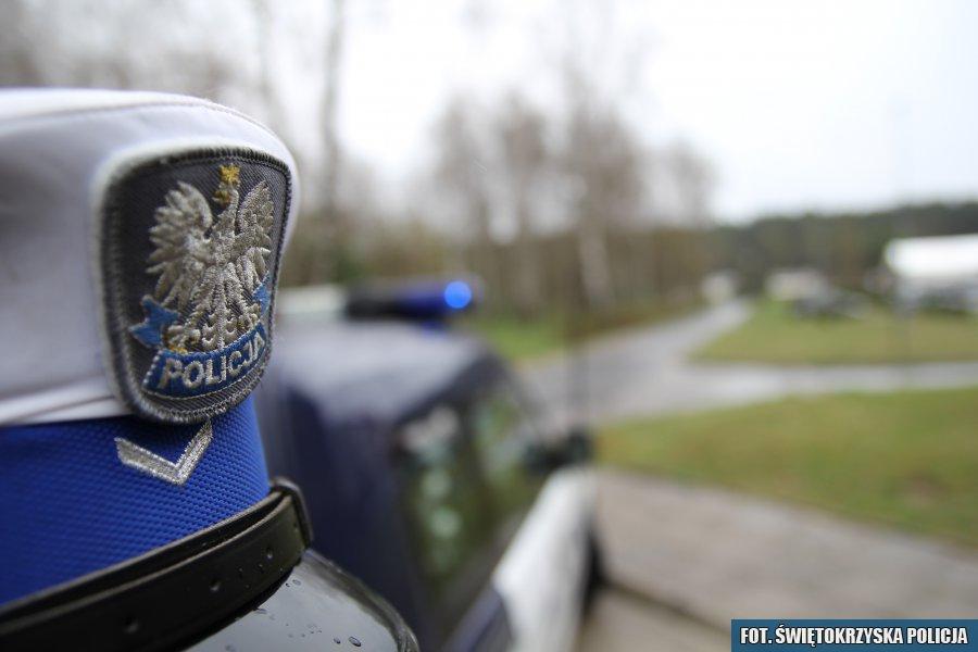 Zderzenie motoroweru z samochodem
