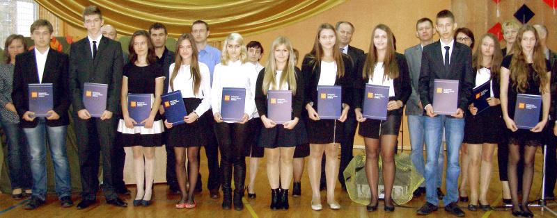 Nagrodzono 37 najbardziej uzdolnionych uczniów z gminy Końskie